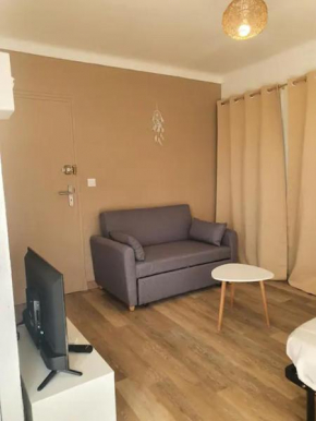 Studio cosy avec parking à 200m de la plage.